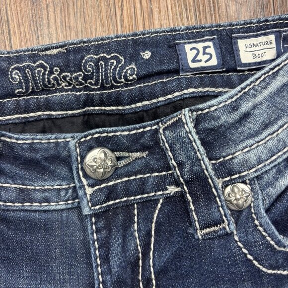 Miss Me Signature Boot Jeans Rhinestones Flowers Medium Wash Jeans Size 25 - Picture 5 of 12